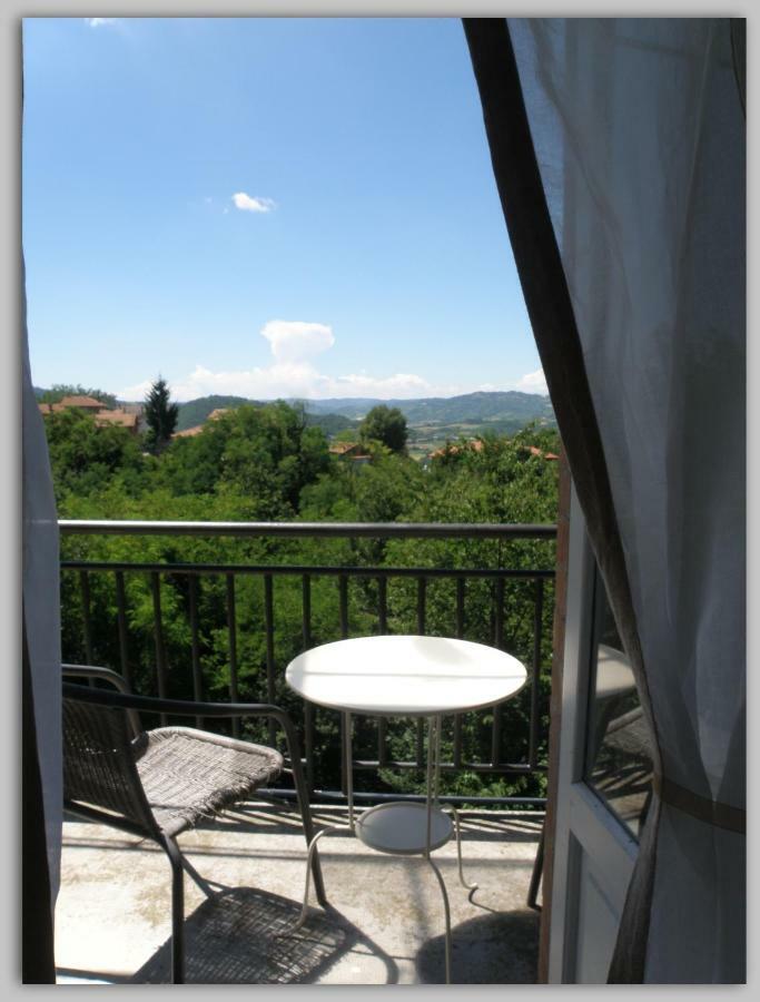 Bed and Breakfast Cascina Luvot Melazzo Exteriér fotografie